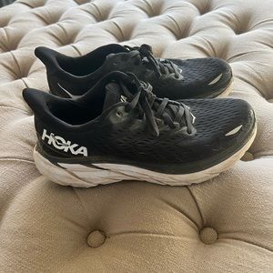 Hoka Clifton 8 size 7